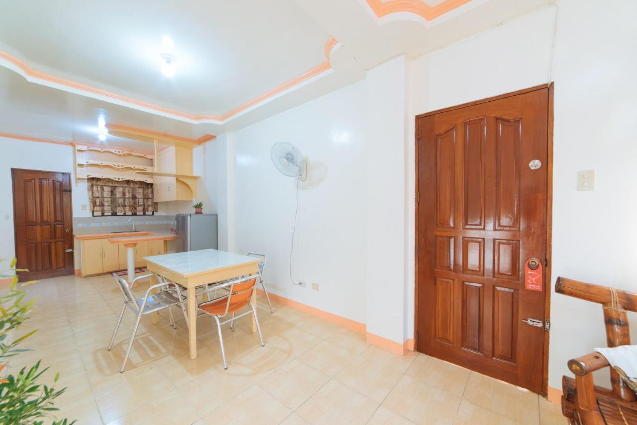 Reddoorz @ Q Abeto Street Mandurriao Otel Iloilo City Dış mekan fotoğraf