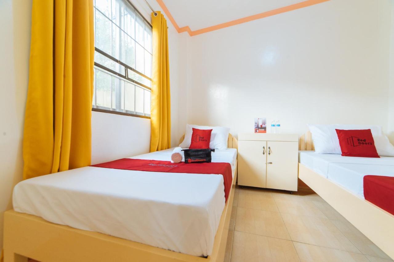 Reddoorz @ Q Abeto Street Mandurriao Otel Iloilo City Dış mekan fotoğraf